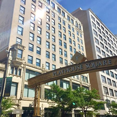 Frontdesk Huron Square Apts Downtown Cleveland Buitenkant foto